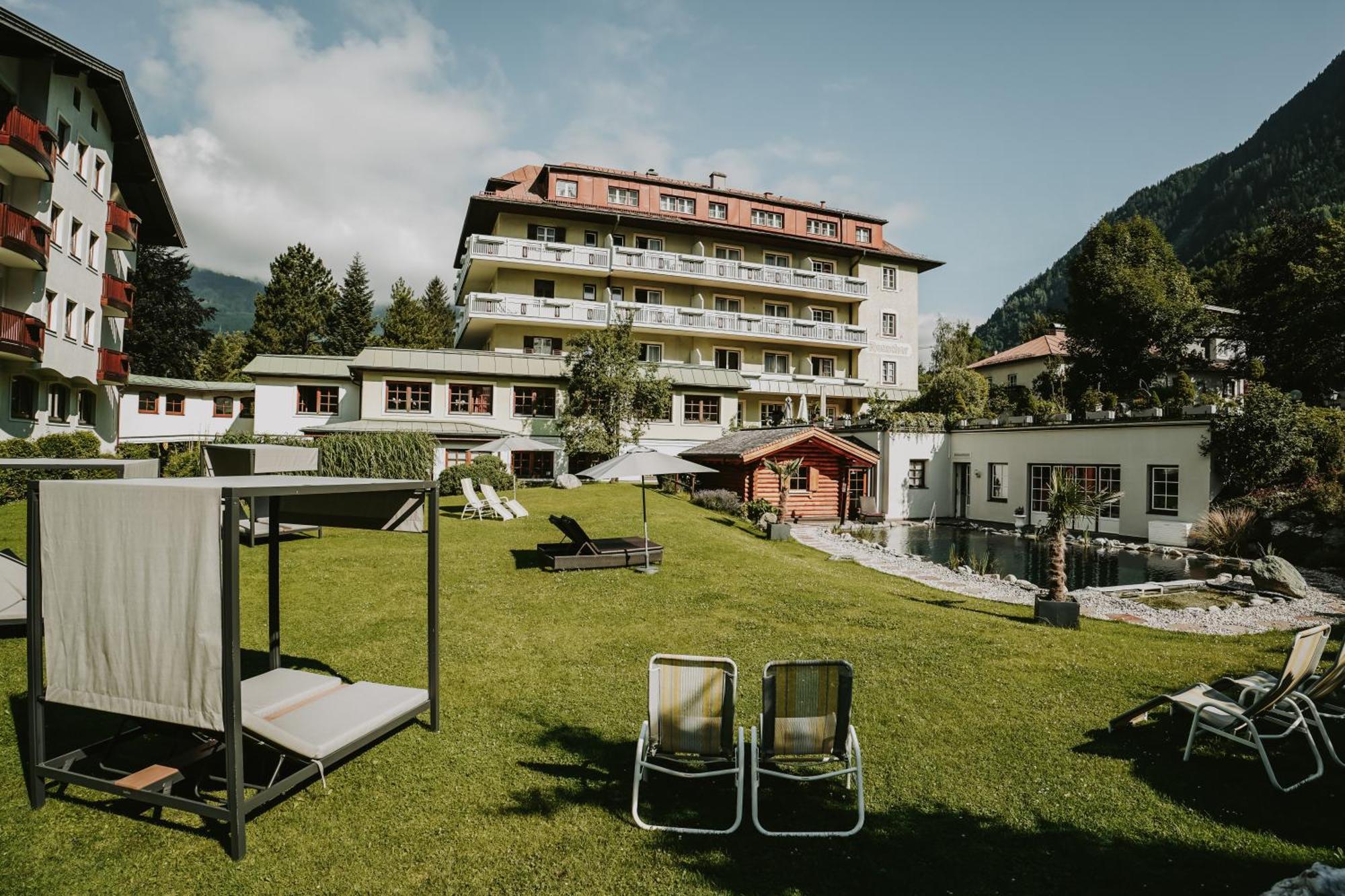 Hotel Rauscher - Das Naturteichparadies บาดฮอฟกัสไตน์ ภายนอก รูปภาพ