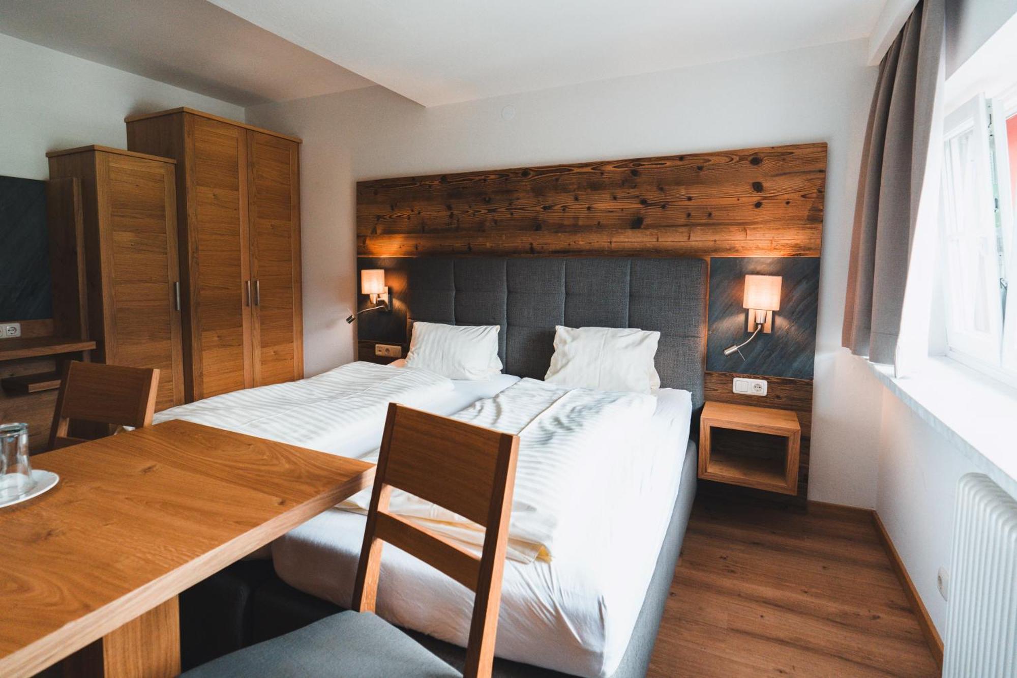Hotel Rauscher - Das Naturteichparadies บาดฮอฟกัสไตน์ ภายนอก รูปภาพ