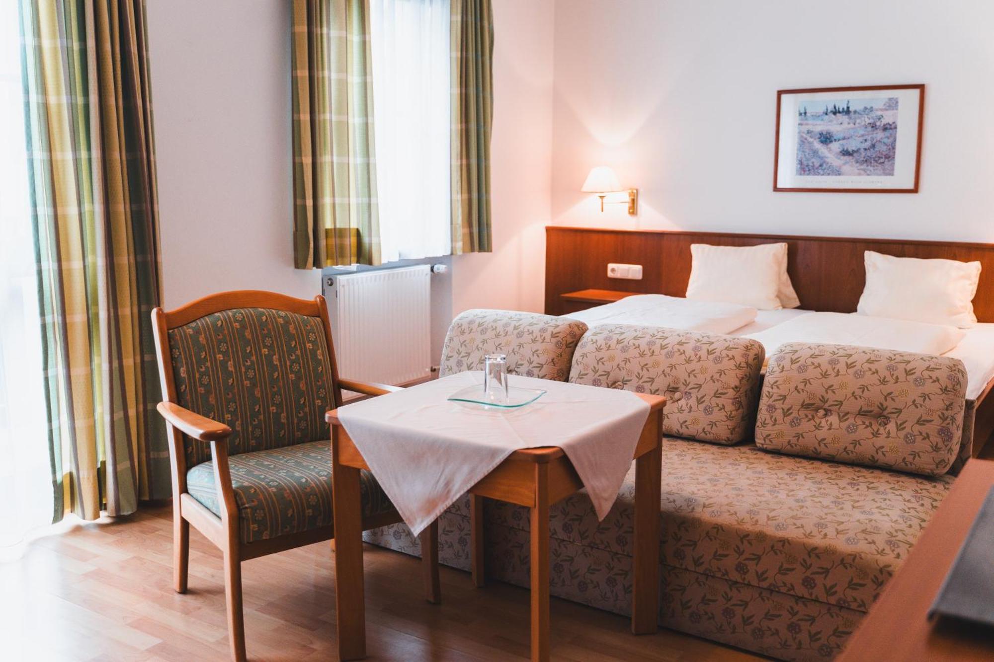 Hotel Rauscher - Das Naturteichparadies บาดฮอฟกัสไตน์ ภายนอก รูปภาพ