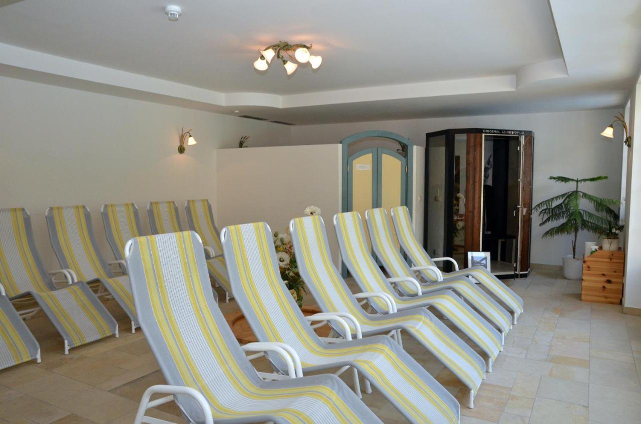 Hotel Rauscher - Das Naturteichparadies บาดฮอฟกัสไตน์ ภายนอก รูปภาพ